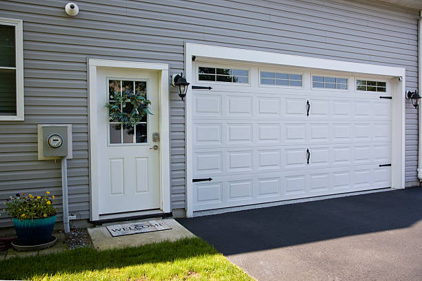24/7 Emergency Garage Door Panel Replacement experts in Denton, MD